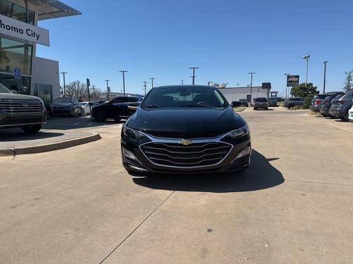 Mosaic Black Metallic 2024 Chevrolet Malibu LT