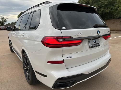 2022 BMW X7 xDrive40i
