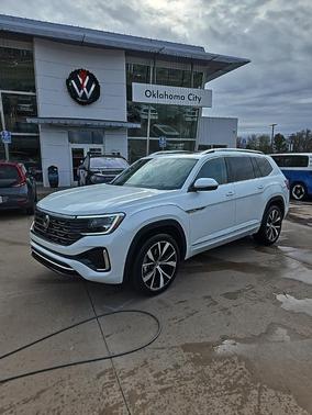 2026 Volkswagen Atlas 2.0T SEL Premium R-Line