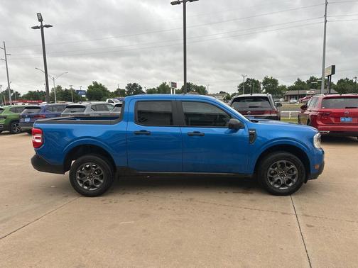 Blue Metallic 2022 Ford Maverick XLT