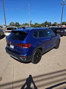 2024 Volkswagen Taos 1.5T SE