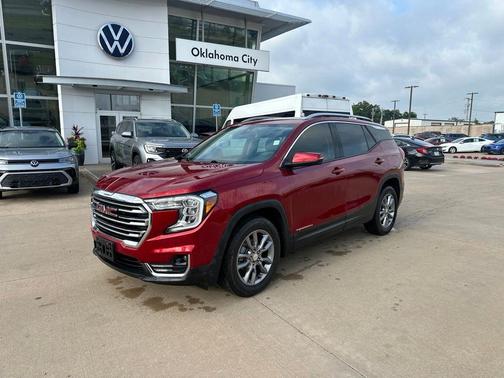 Cayenne Red Tintcoat 2022 GMC Terrain SLT