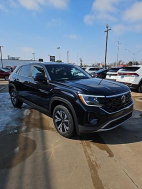 2026 Volkswagen Atlas Cross Sport 2.0T SE