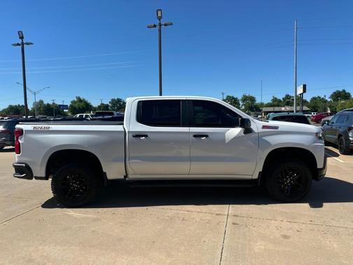 Iridescent Pearl Tricoat 2020 Chevrolet Silverado 1500 LT Trail Boss