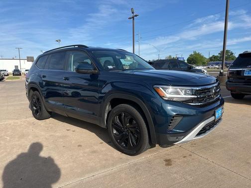 Tourmaline Blue Metallic 2023 Volkswagen Atlas 3.6L SE w/Technology