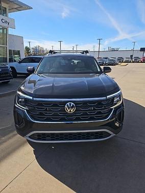 2026 Volkswagen Atlas Cross Sport 2.0T SE