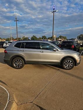 2020 Volkswagen Tiguan 2.0T SE