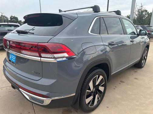 2025 Volkswagen Atlas Cross Sport 2.0T SEL