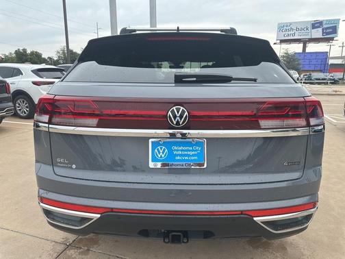 2025 Volkswagen Atlas Cross Sport 2.0T SEL