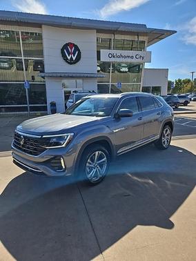 2025 Volkswagen Atlas Cross Sport 2.0T SEL Premium R-Line