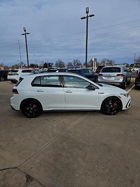 2024 Volkswagen Golf GTI 2.0T 380 SE