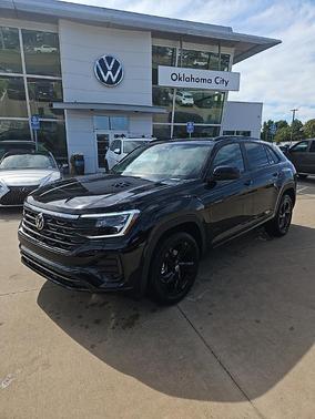 2026 Volkswagen Atlas Cross Sport 2.0T SEL R-Line Black