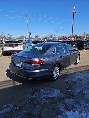 2020 Volkswagen Passat 2.0T SE