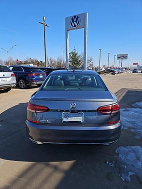 2020 Volkswagen Passat 2.0T SE