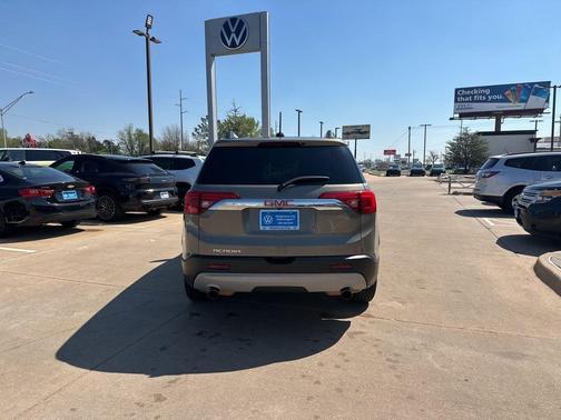 2019 GMC Acadia SLE-2