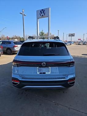 2026 Volkswagen Taos 1.5T SEL