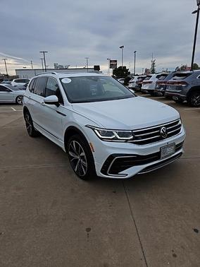 2024 Volkswagen Tiguan 2.0T SEL R-Line