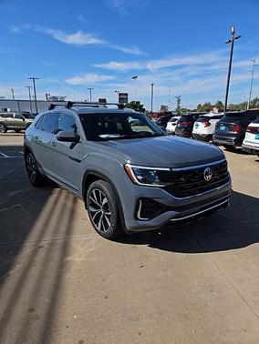 2026 Volkswagen Atlas Cross Sport 2.0T SEL Premium R-Line