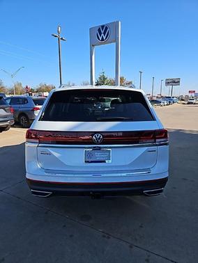 2026 Volkswagen Atlas 2.0T SEL
