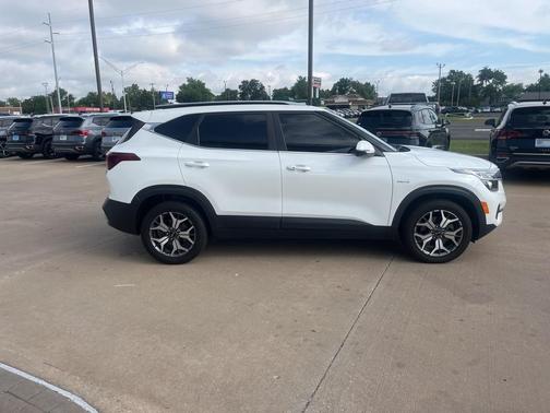 2021 Kia Seltos EX