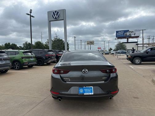 Machine Gray Metallic 2025 Mazda Mazda3 FWD w/Preferred Package