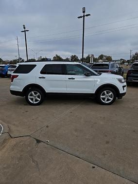 2019 Ford Explorer Base