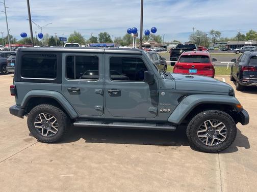 2024 Jeep Wrangler Sahara
