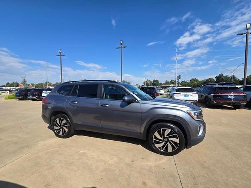 2024 Volkswagen Atlas 2.0T SE