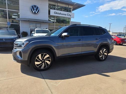 2024 Volkswagen Atlas 2.0T SE