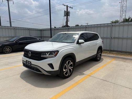 Pure White 2021 Volkswagen Atlas 3.6 V6 SEL Premium