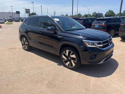 2024 Volkswagen Taos 1.5T SEL