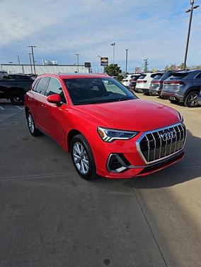 2024 Audi Q3 45 S line Premium
