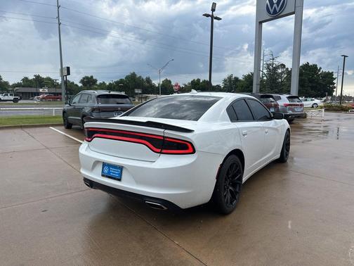 Bright White Clearcoat 2016 Dodge Charger SXT