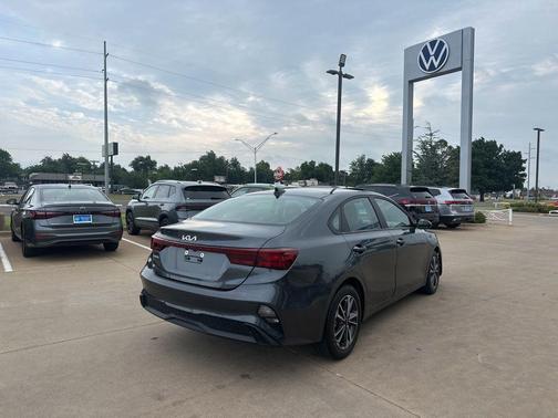 Gravity Gray 2024 Kia Forte LXS