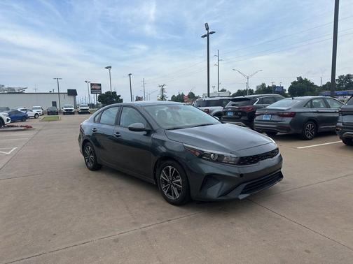 Gravity Gray 2024 Kia Forte LXS