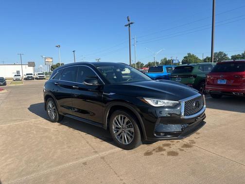 Black Obsidian 2024 INFINITI QX50 Luxe