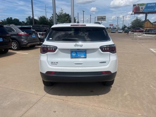 2024 Jeep Compass Latitude