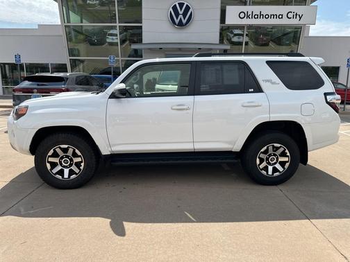 2024 Toyota 4Runner TRD Off Road