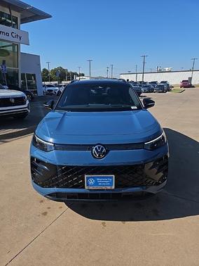 2025 Volkswagen Tiguan 2.0T SE R-Line Black
