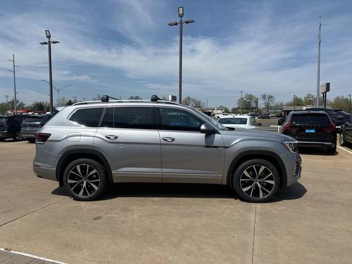 Silver Mist Metallic 2026 Volkswagen Atlas 2.0T SEL Premium R-Line