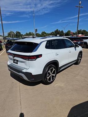2025 Volkswagen Tiguan 2.0T SE