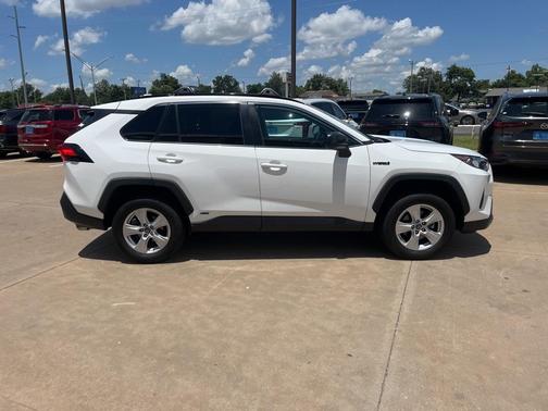 2019 Toyota RAV4 Hybrid LE