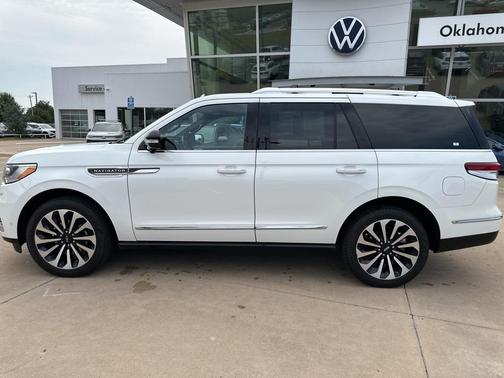 2022 Lincoln Navigator Reserve
