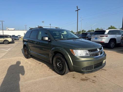 Olive Green Pearlcoat 2018 Dodge Journey SE