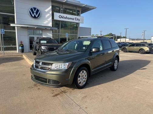 Olive Green Pearlcoat 2018 Dodge Journey SE