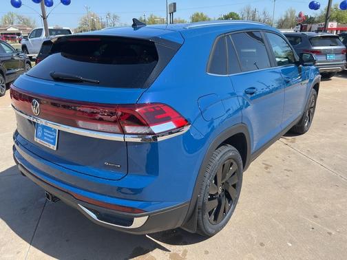 2025 Volkswagen Atlas Cross Sport 2.0T SE w/Technology