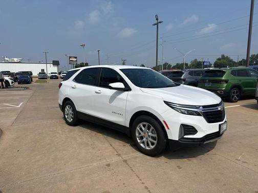 Summit White 2024 Chevrolet Equinox LT