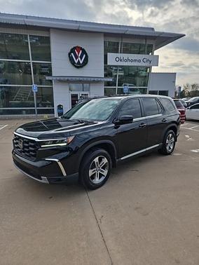 2023 Honda Pilot EX-L 8-Passenger