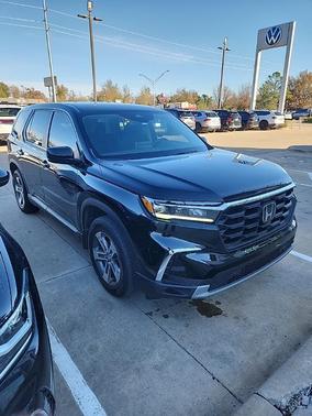 2023 Honda Pilot EX-L 8-Passenger