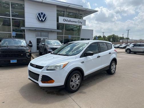 Oxford White 2014 Ford Escape S